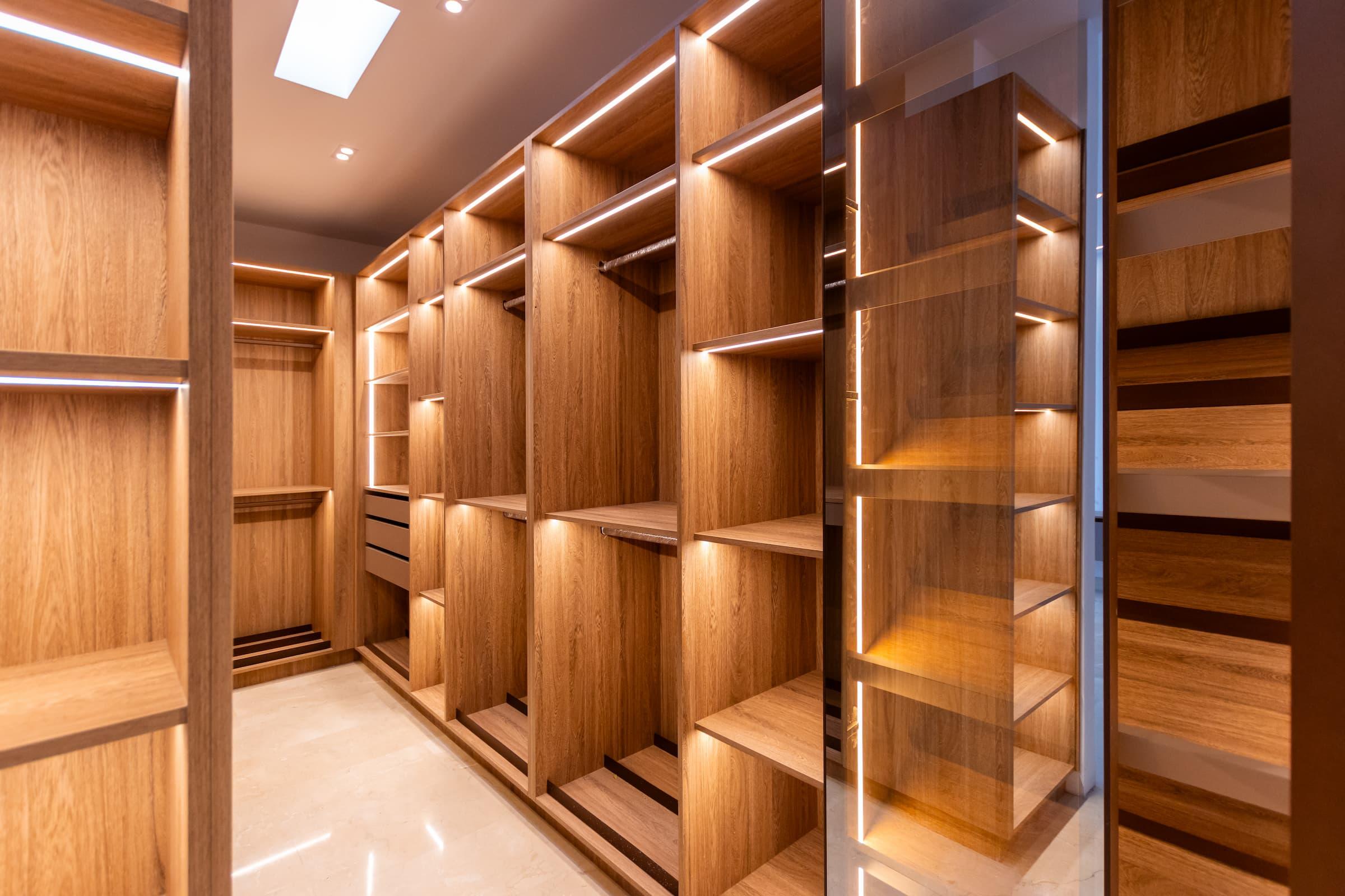 Closet a la medida fabricado por Delben